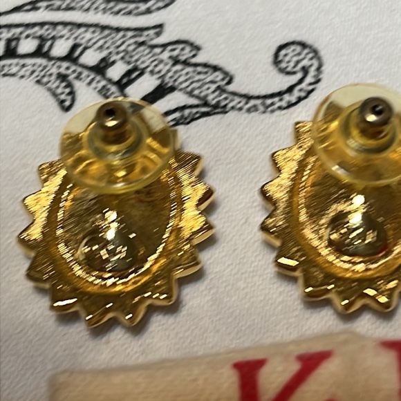 🚨🚨SOLD🚨🚨-Kenneth Jay Lane Red and Gold Earrings - Picture 3 of 3